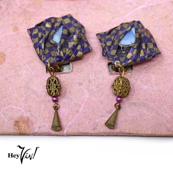 Vintage Alyssa Levitan Handcrafted Origami Clip On Tassel Earrings 1991 on Card - Picture 1 of 7